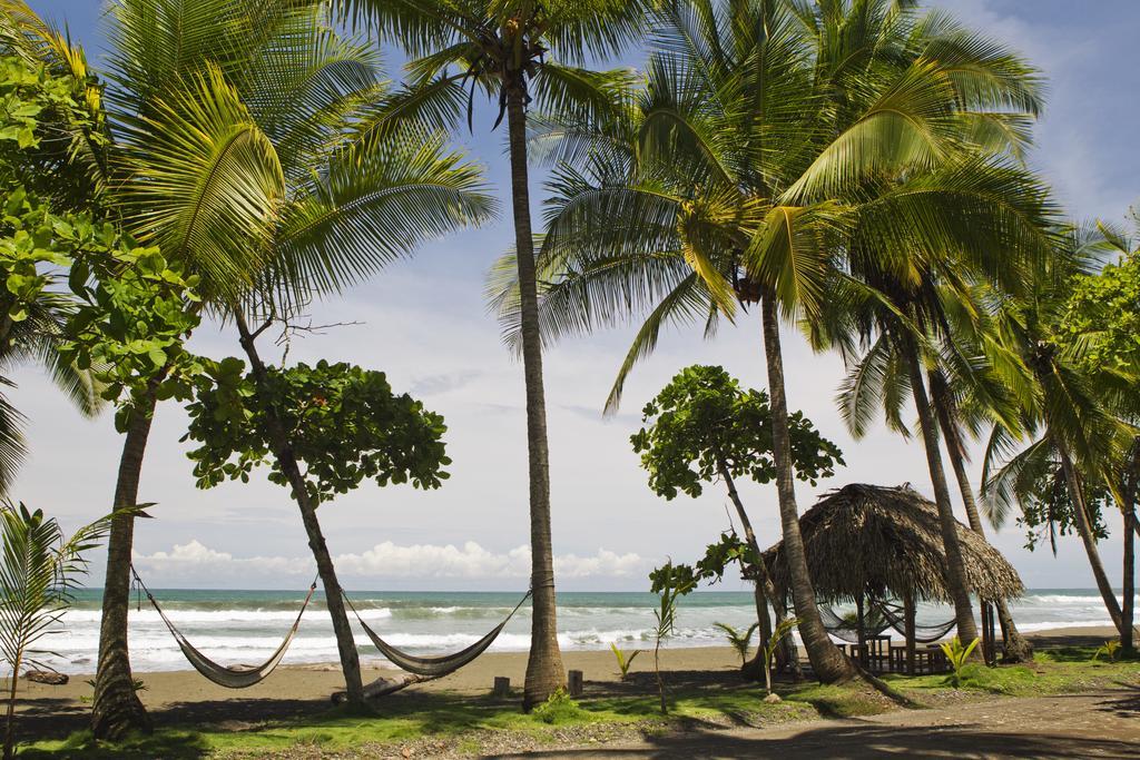 Clandestino Beach Resort Parrita Buitenkant foto