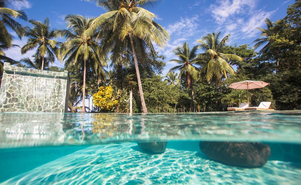 Clandestino Beach Resort Parrita Buitenkant foto