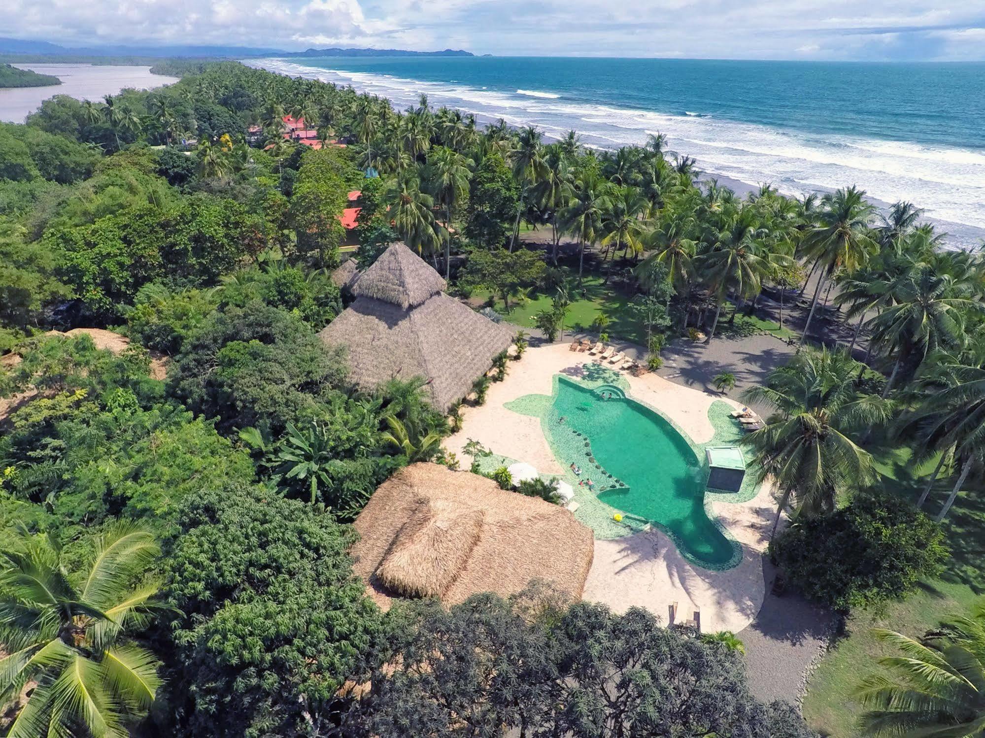 Clandestino Beach Resort Parrita Buitenkant foto
